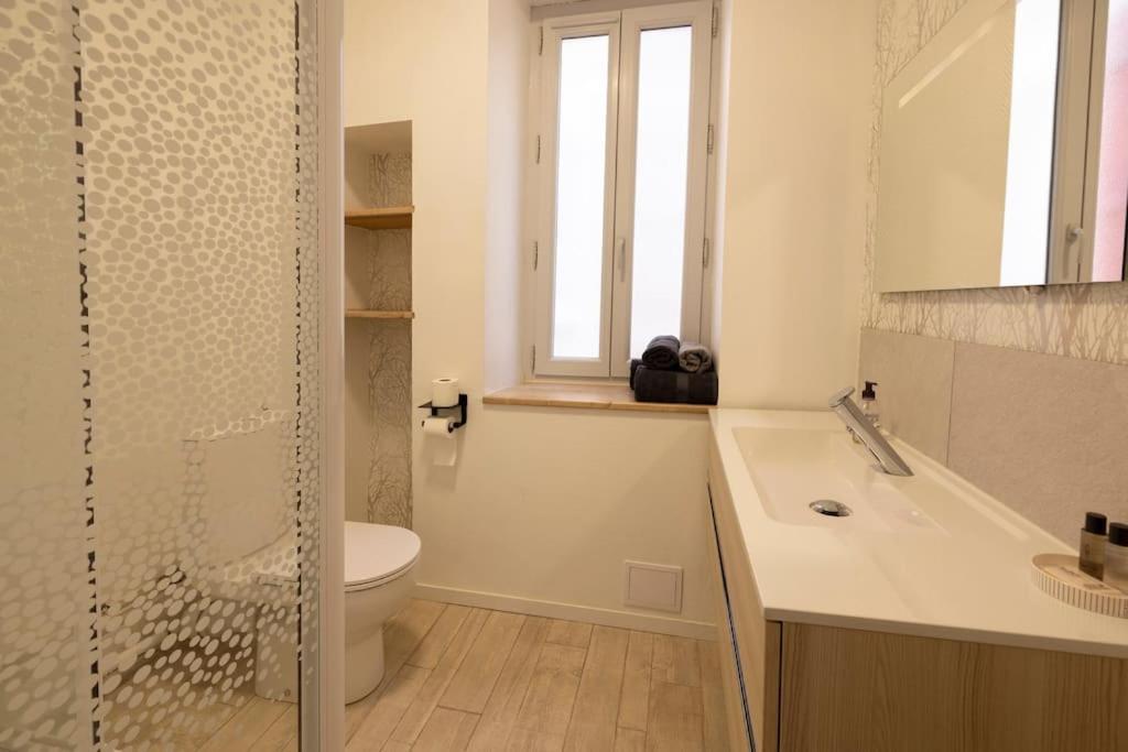 Le Cosy C - T2 Tout Equipe - Centre-Ville Gare Montluçon المظهر الخارجي الصورة