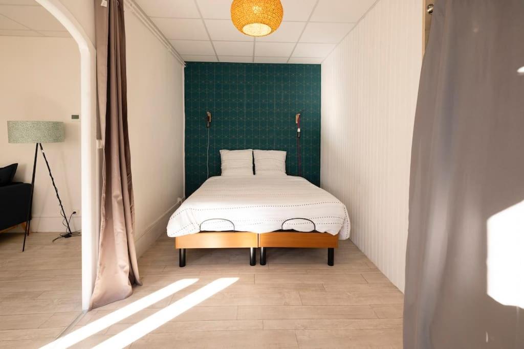 Le Cosy C - T2 Tout Equipe - Centre-Ville Gare Montluçon المظهر الخارجي الصورة